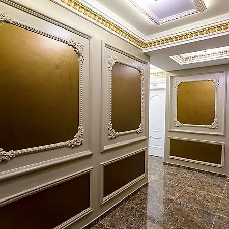 Elite Palace Hotel Babrru
