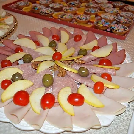 Elite Palace Hotel 3*
